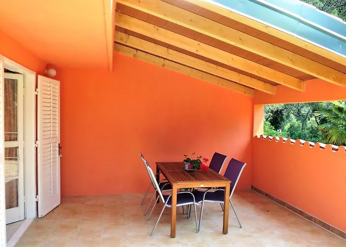 Apartment Pineta-2 By Interhome Rovinj